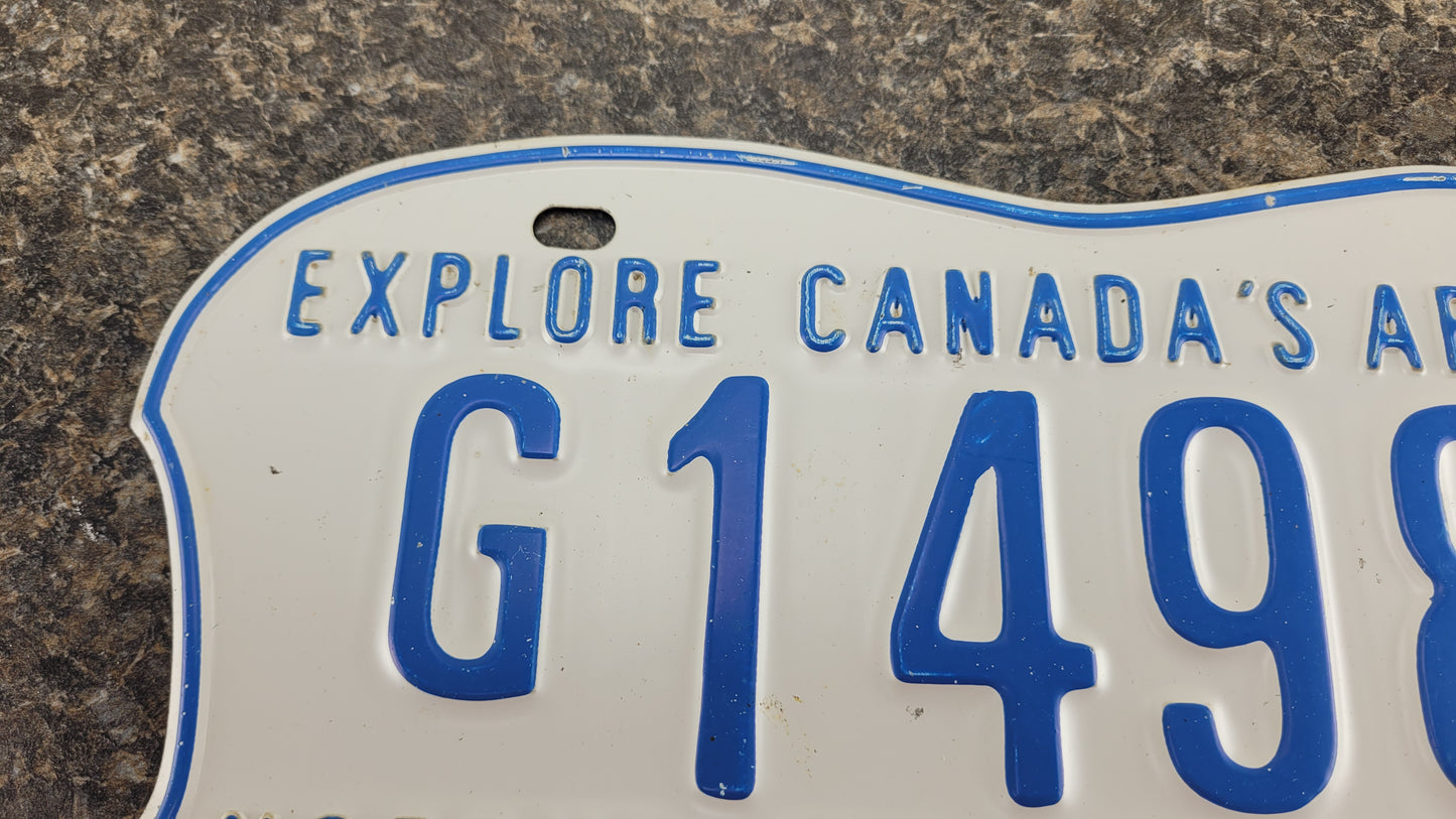Northwest Territories Polar Bear License Plate, G1498